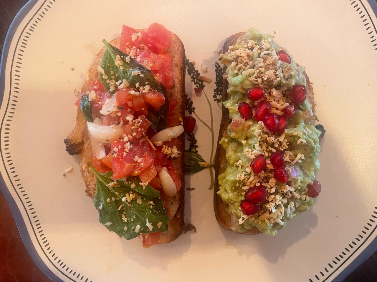Tomato Garlic Basil and Avocado Toastadas